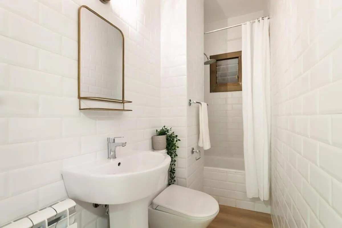 شقة Exclusive Huge 4 Double Bedroom City Center برشلونة إسبانيا